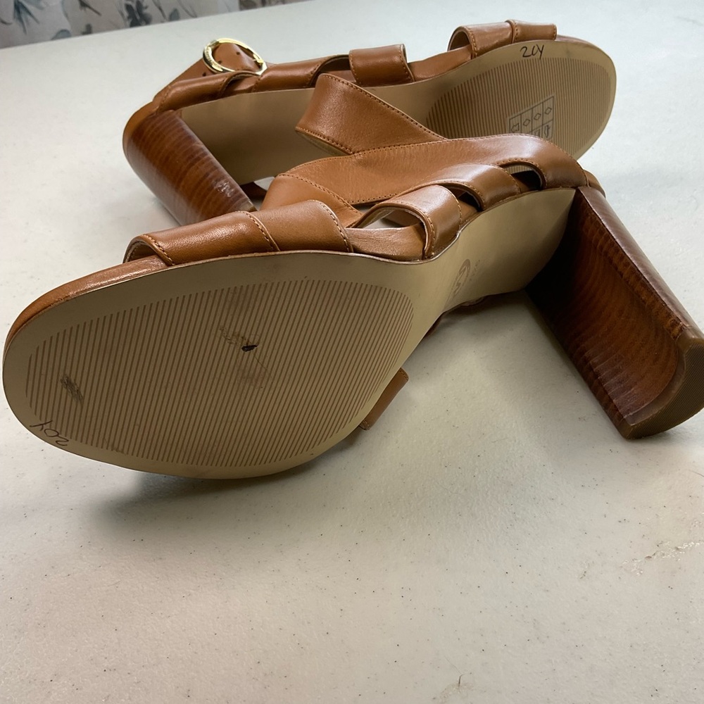 Micheal Kors Sexy Women's Tan Strappy Sandals with gold tone ankle Buckle prom - Picture 5 of 8